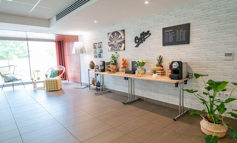 Aparthotel Park & Suites El�gance Cornebarrieu
