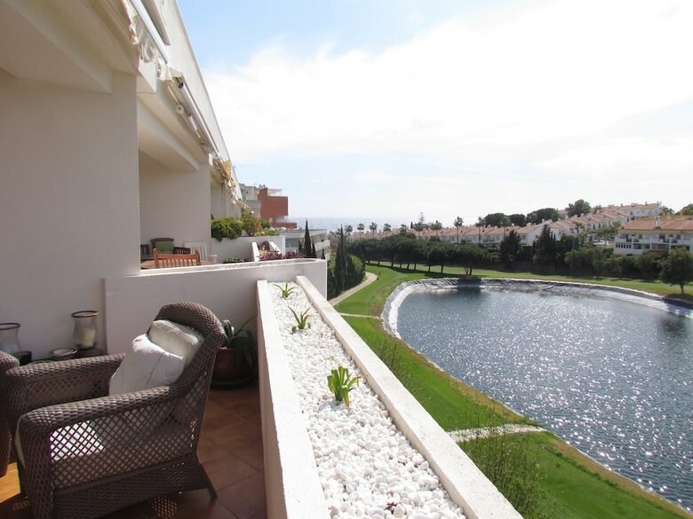 Apartamentos Vista Mar Y Golf A�oreta