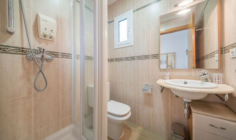 House Oliva 2 Km From The Beach (R76)
