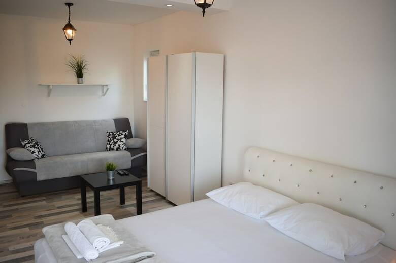Apartments Milas