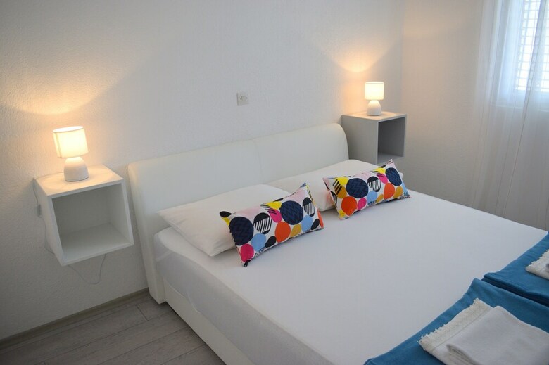 Apartments Milas