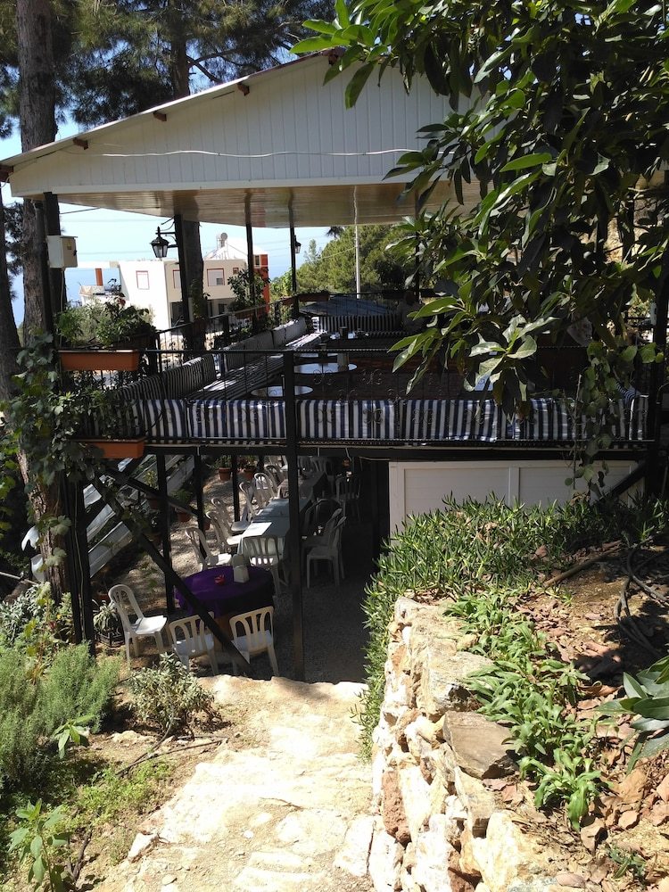 Hostal Zeytinada Pansiyon Ve Gozleme