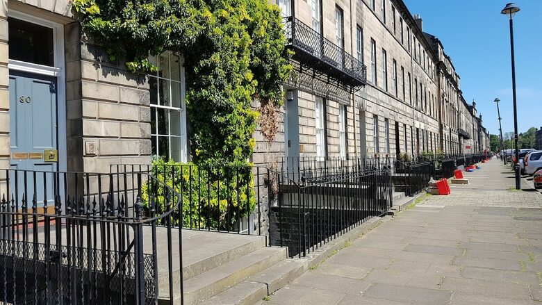Upmarket Georgian Apartment Edinburgh