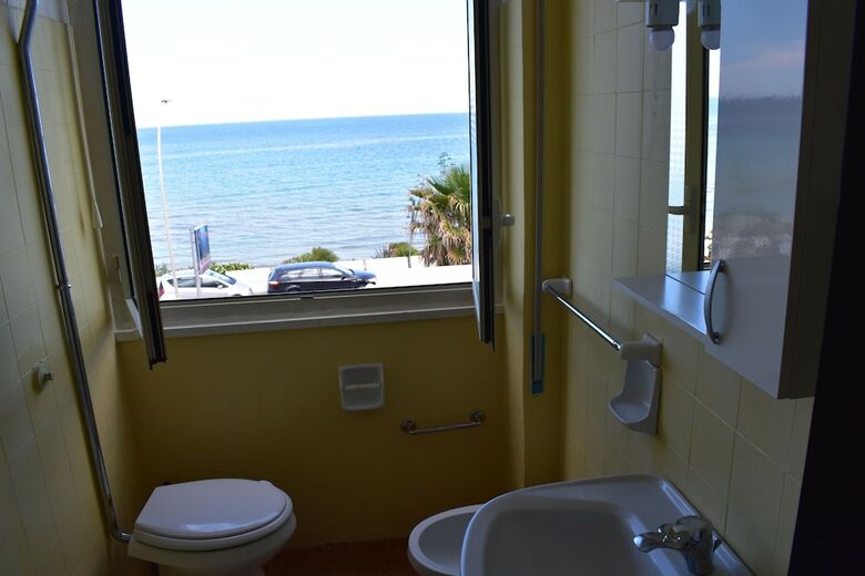 Posada Hotel White Beach Ancora