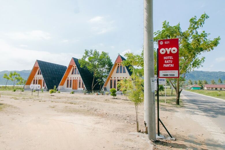Oyo 921 Hotel Ratu Pantai