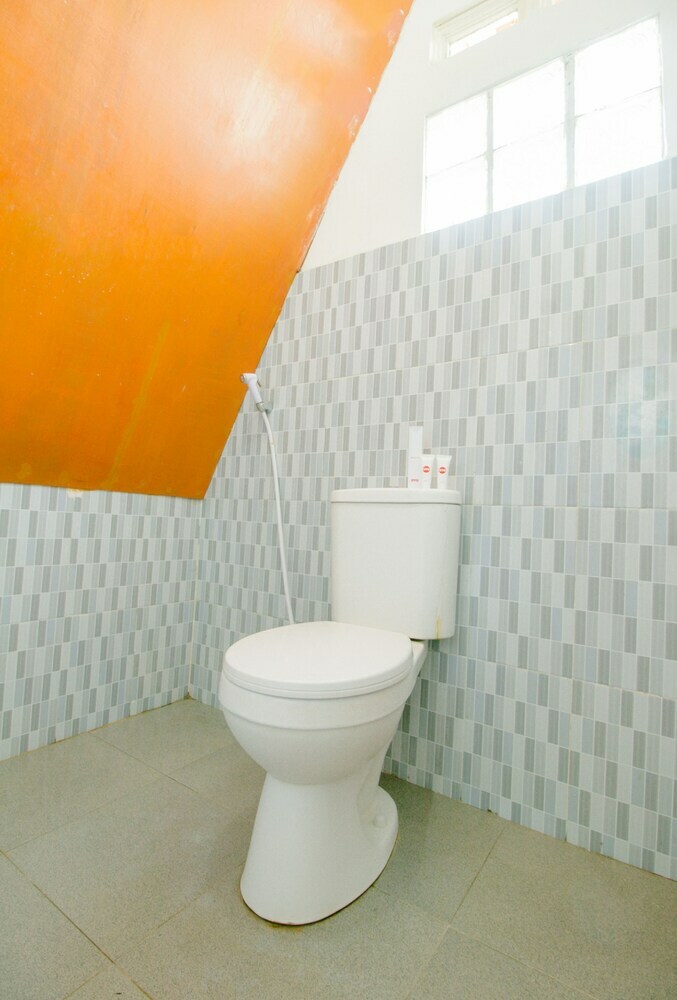 Oyo 921 Hotel Ratu Pantai