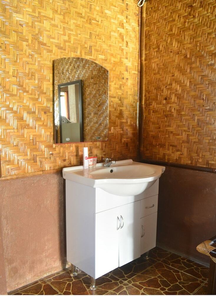 Hotel Oyo 961 Shane Josa Resort