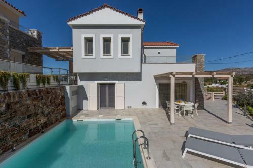 Virginia Luxury Villas