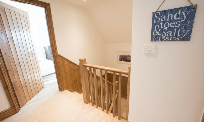 Stables Croyde 4 Bedrooms / Sleeps 8 Sea & Beach Views