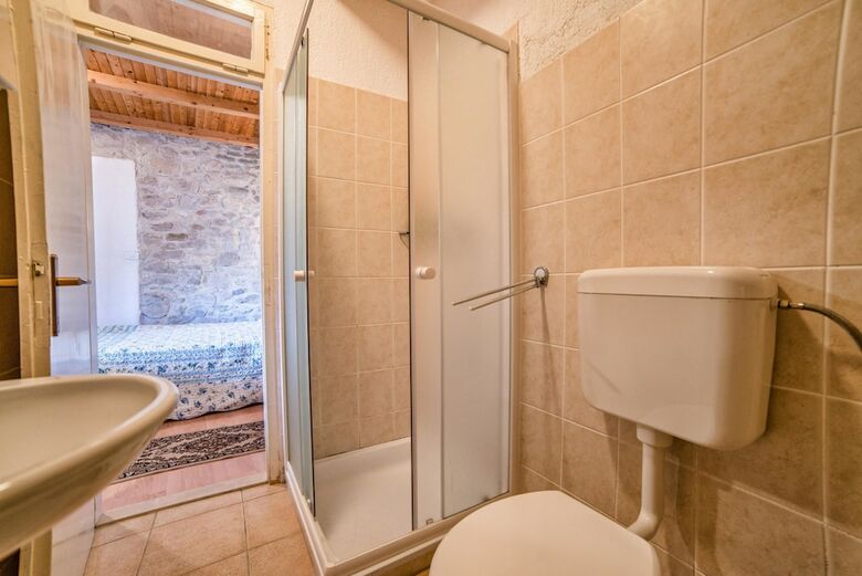 Apartamentos App And Rooms Nela Hum
