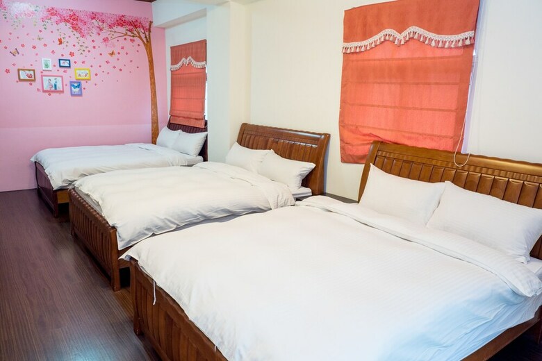 Bed & Breakfast Suto House