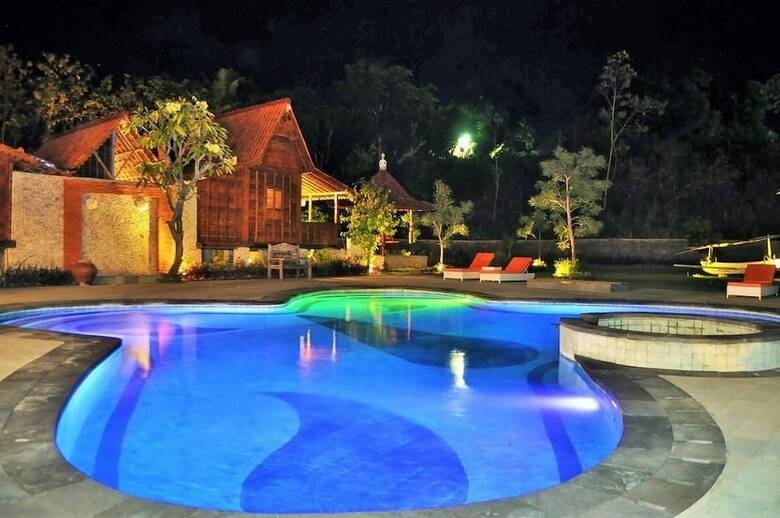 Hotel Jukung Cottage Beach Bar And Restaurant