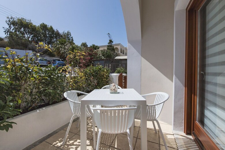 Centro Houses