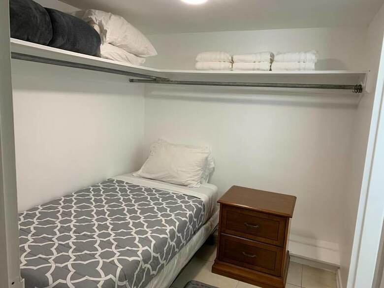 Beautiful Cozy 1br Apartment Walk From The Ocean!