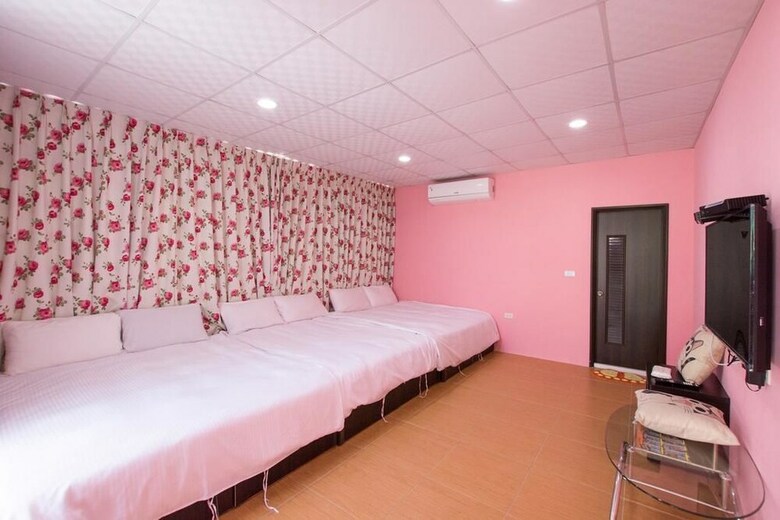 Hotel East Coast Rose Garden Villa