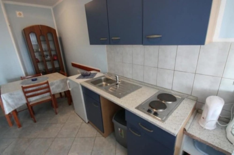 Apartments Bareti?
