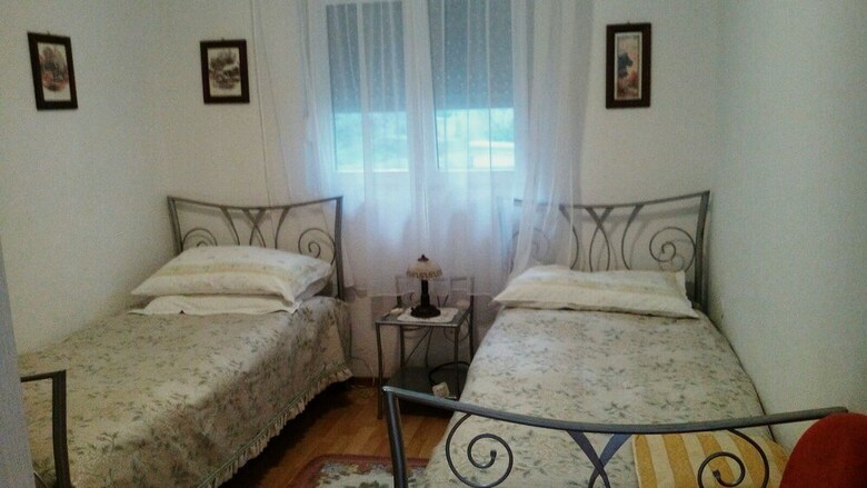 Apartments Jagoda / Splitska/ A1 Two Bedrooms