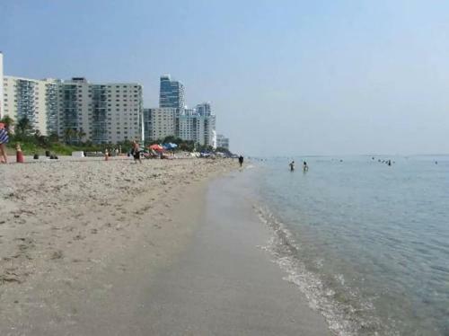 Apartamentos Beautiful Property In Hallandale Beach!!!