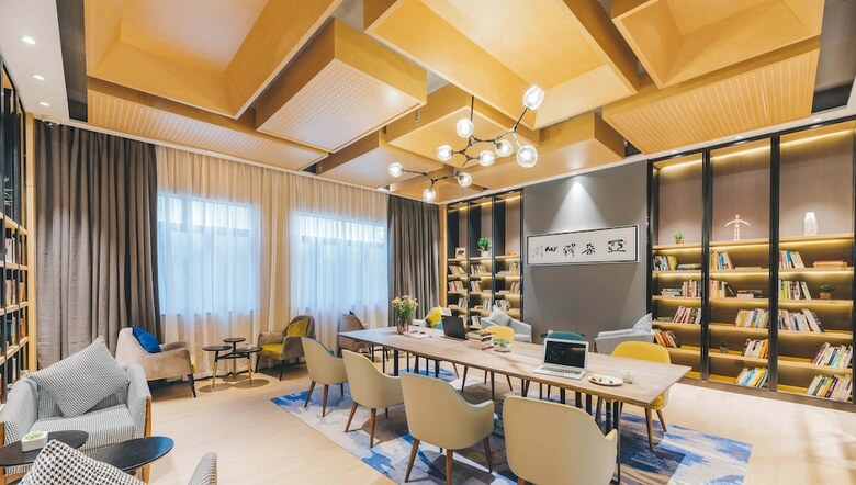 Atour Hotel Expo Center Yantai
