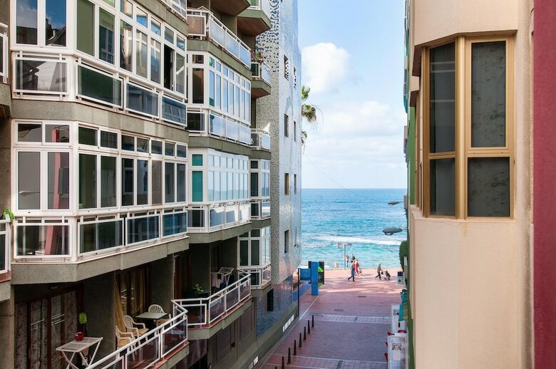 Beautiful Beach Apartment M&b IV By Las Canteras