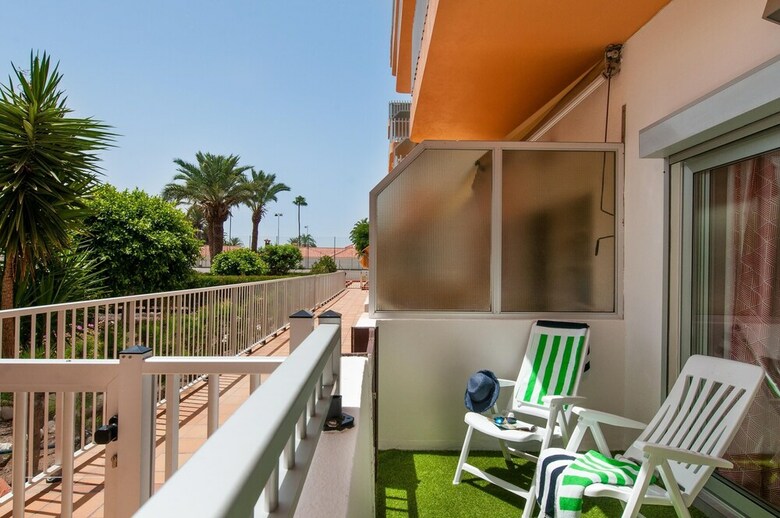 Cozy Apartment Av111 In Playa Del Ingles