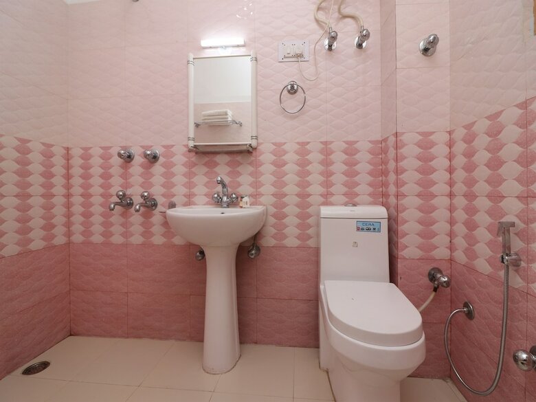 Oyo 23570 Hotel New Tashila