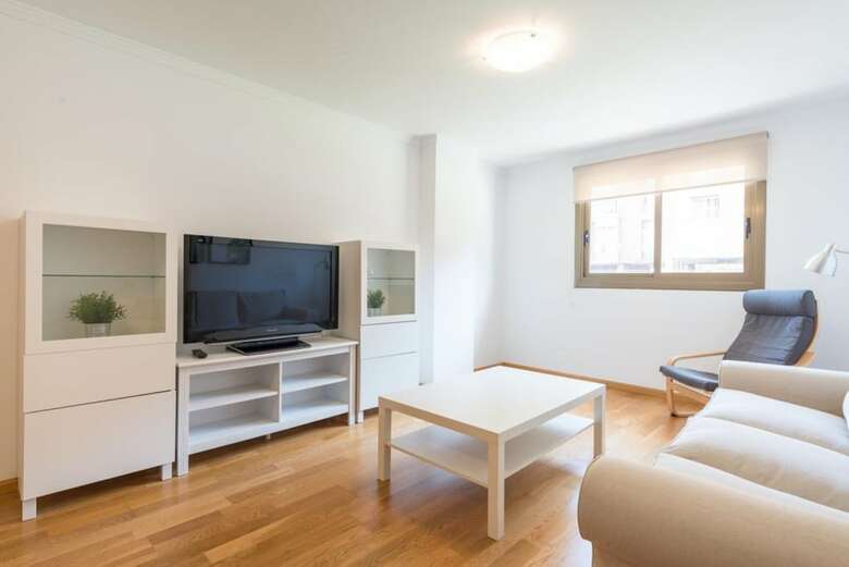 107378 - Apartment In Malaga