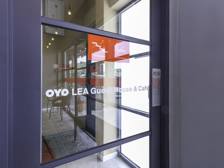 Hotel Oyo 1145 Lea Guest House & Cafe