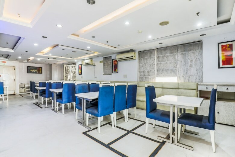 Fabhotel Ocean