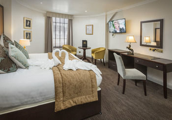 Albany Hotel