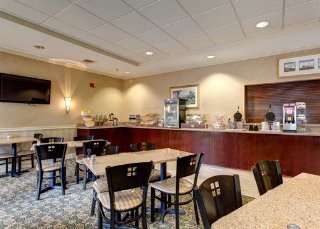 Hotel Comfort Suites