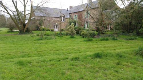 Bed & Breakfast Chambre D'h�tes De Pirieuc
