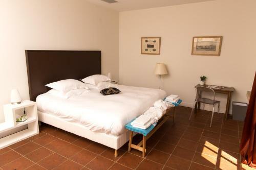 Hostal Les Cinq Sens Du Ch�teau Mayne Lalande