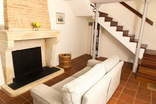 Hostal Les Cinq Sens Du Ch�teau Mayne Lalande