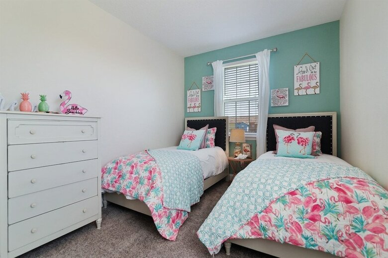 5br Town Home In Festival