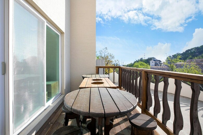 Apartamentos Gyeongju Montmartre Pension