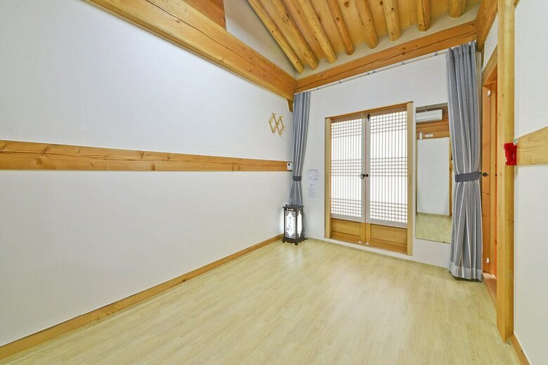 Pension Gyeongju Wadamjung Hanok