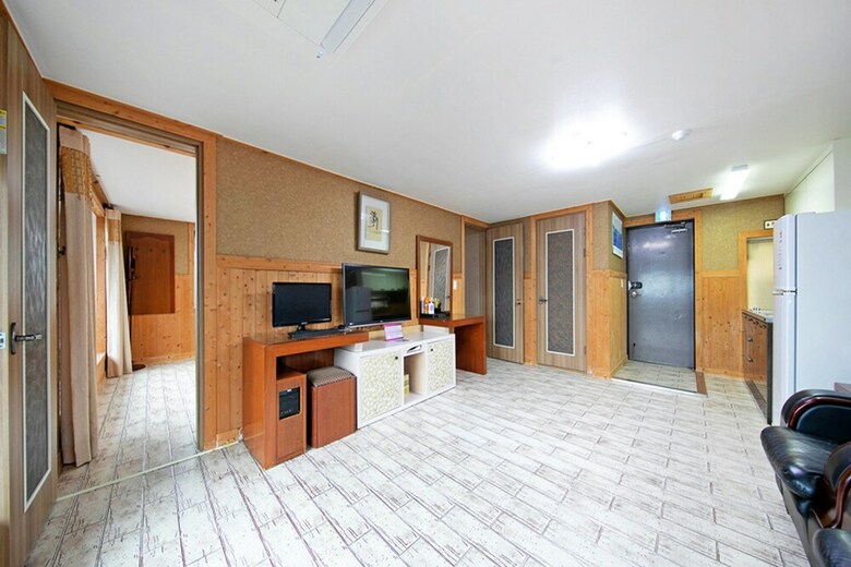 Apartamentos Yeosu The King Pension