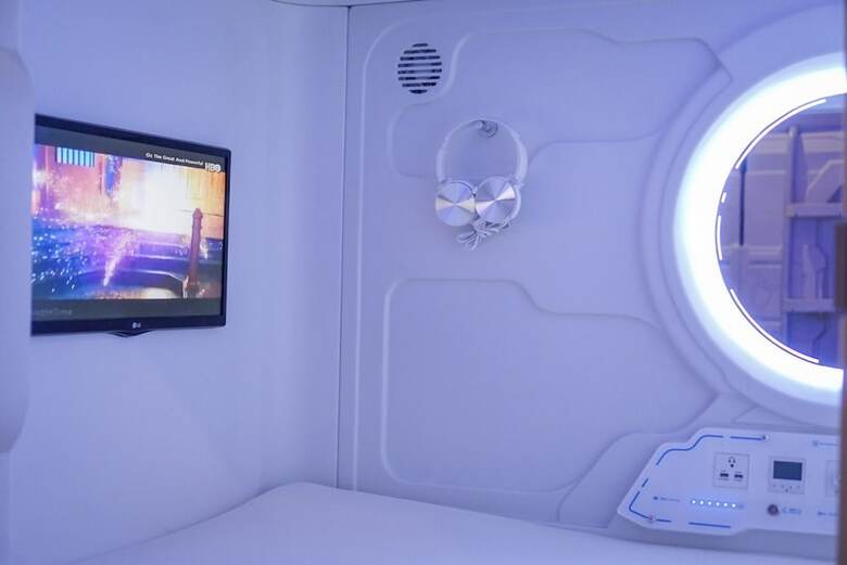 The Capsule Malioboro - Hostel
