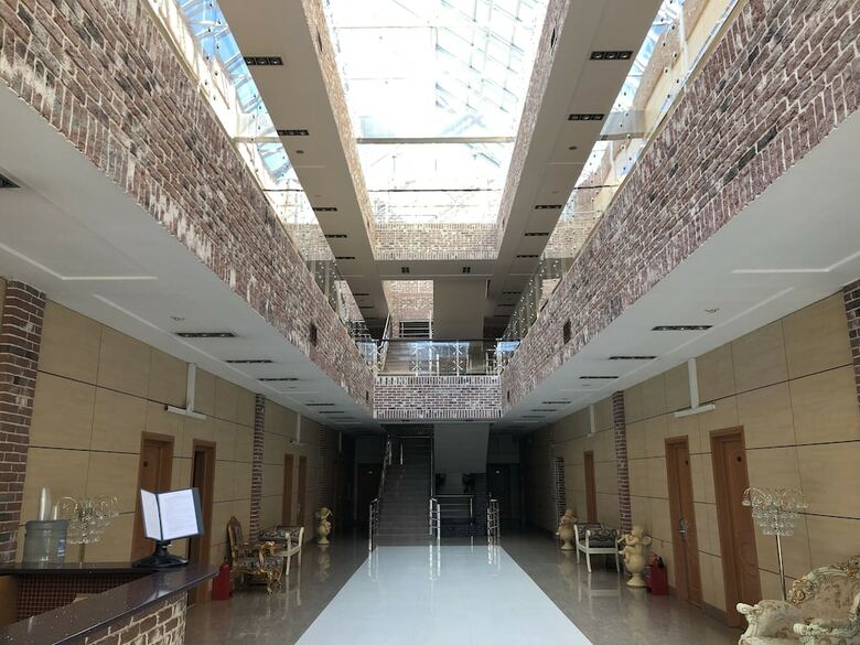 Hotel Sunflower River