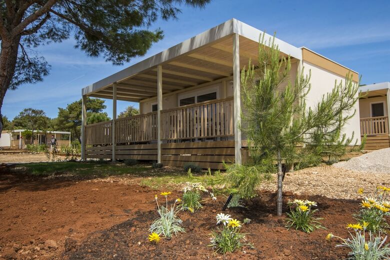 Mobile Homes At Camping Ugljan Resort