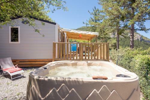 Camping Les Princes D'orange