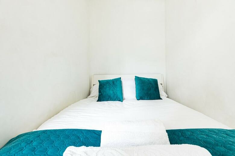 Liverpool Street City Apartment