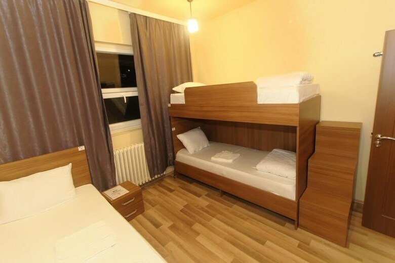 Hostal Moon Hostel