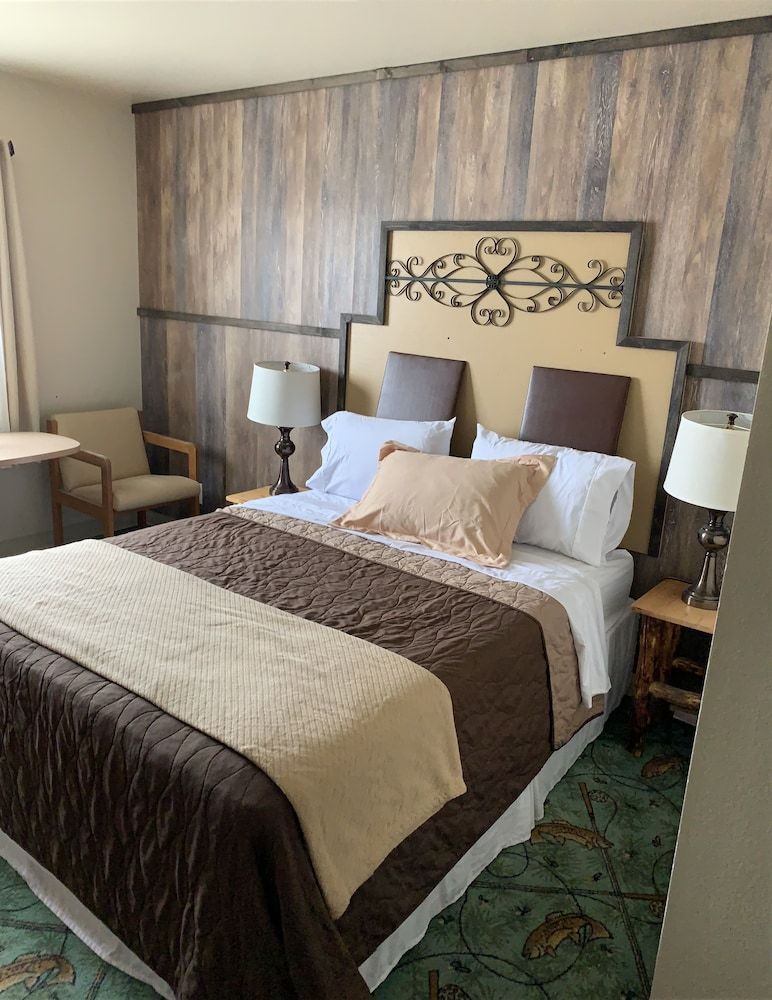 Hotel Alaska Angler's Inn