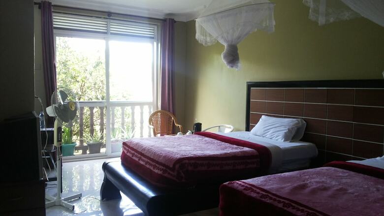 Pauline Hotel