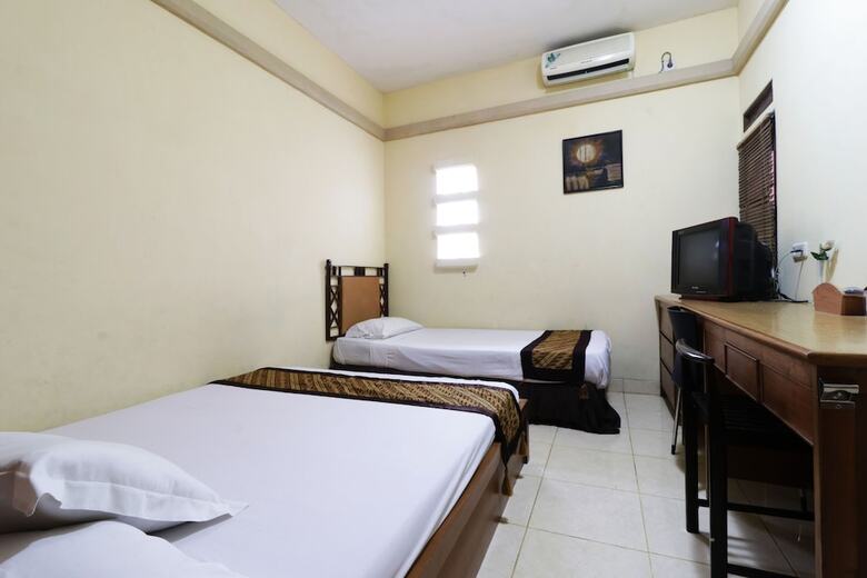 Hotel Rumah Tawa Guesthouse 1