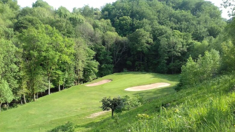 Hotel H�tel Du Golf de Laguiole-mezeyrac