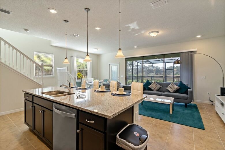 Solterra 5br Townhome W Splash Pool