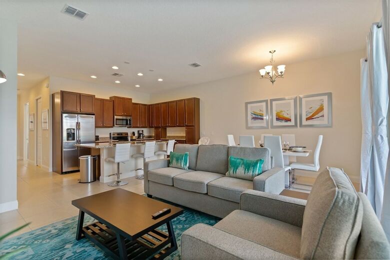 4br Townhome In Festival